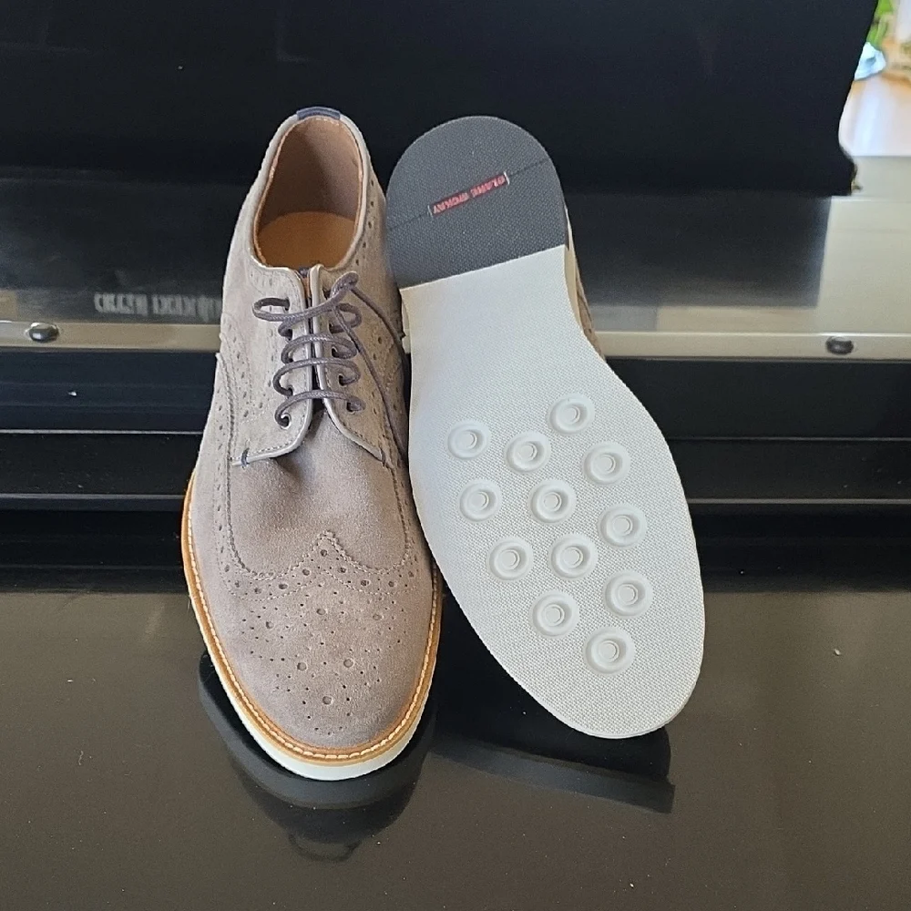 New Men's Classic Gray Brogue Shoes - Picture 3 of 3